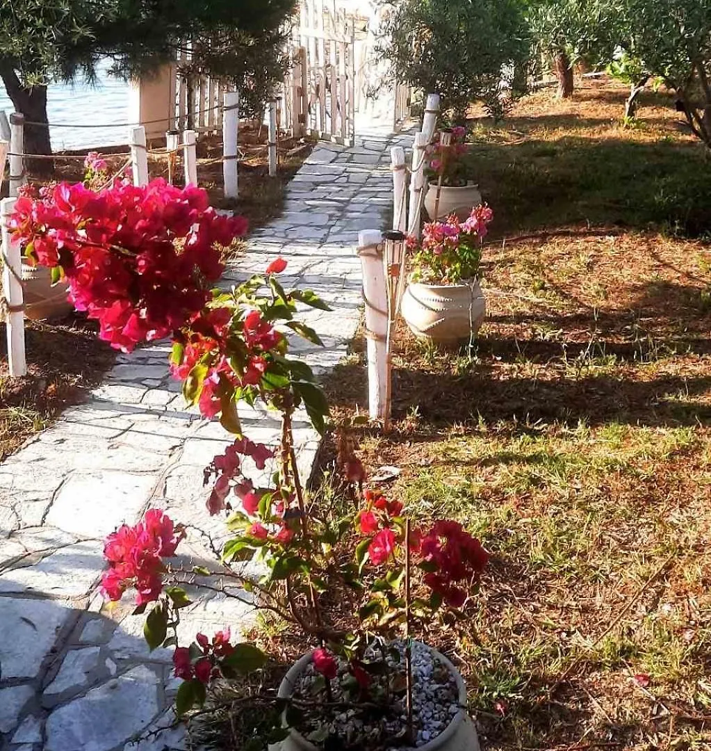 Beach House Onar Diaporos Greece