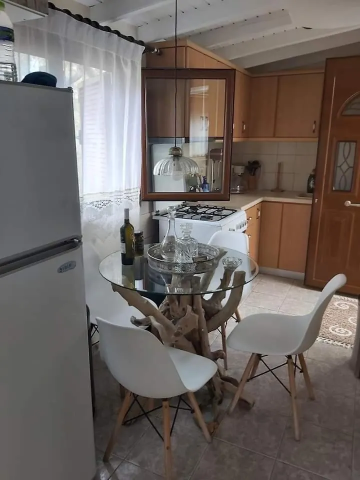 Country house Beach House Onar Diaporos